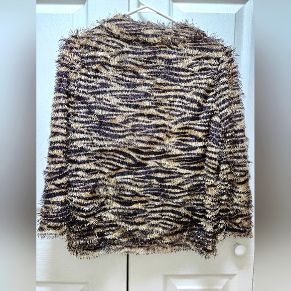 Vince Camuto Women's Eyelash Zebra Falcon Animal Print Mock-Neck Top Size Small - Picture 4 of 8